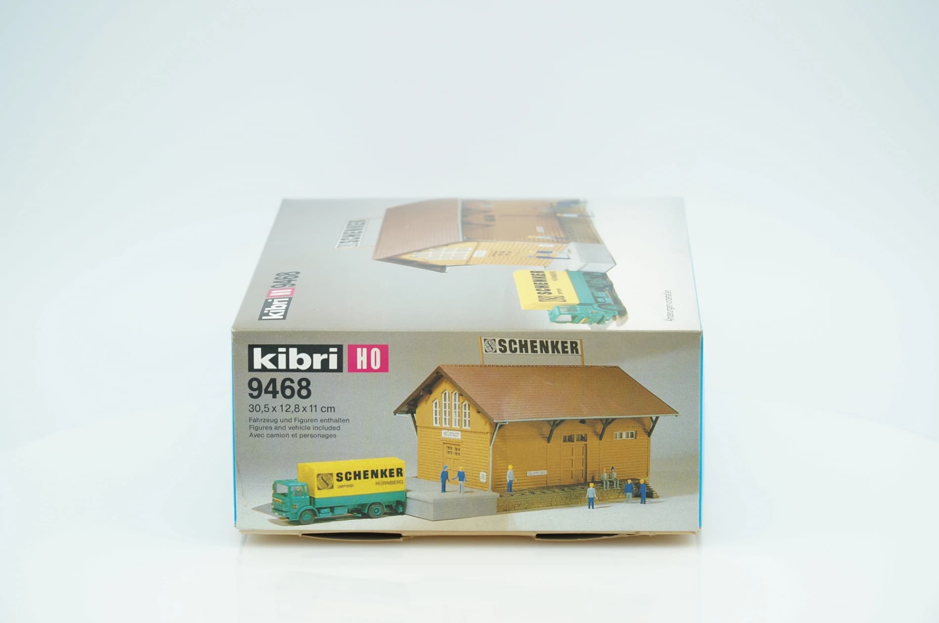 kibri 9468 Lagerhalle Schenker inkl. LKW und Figuren H0