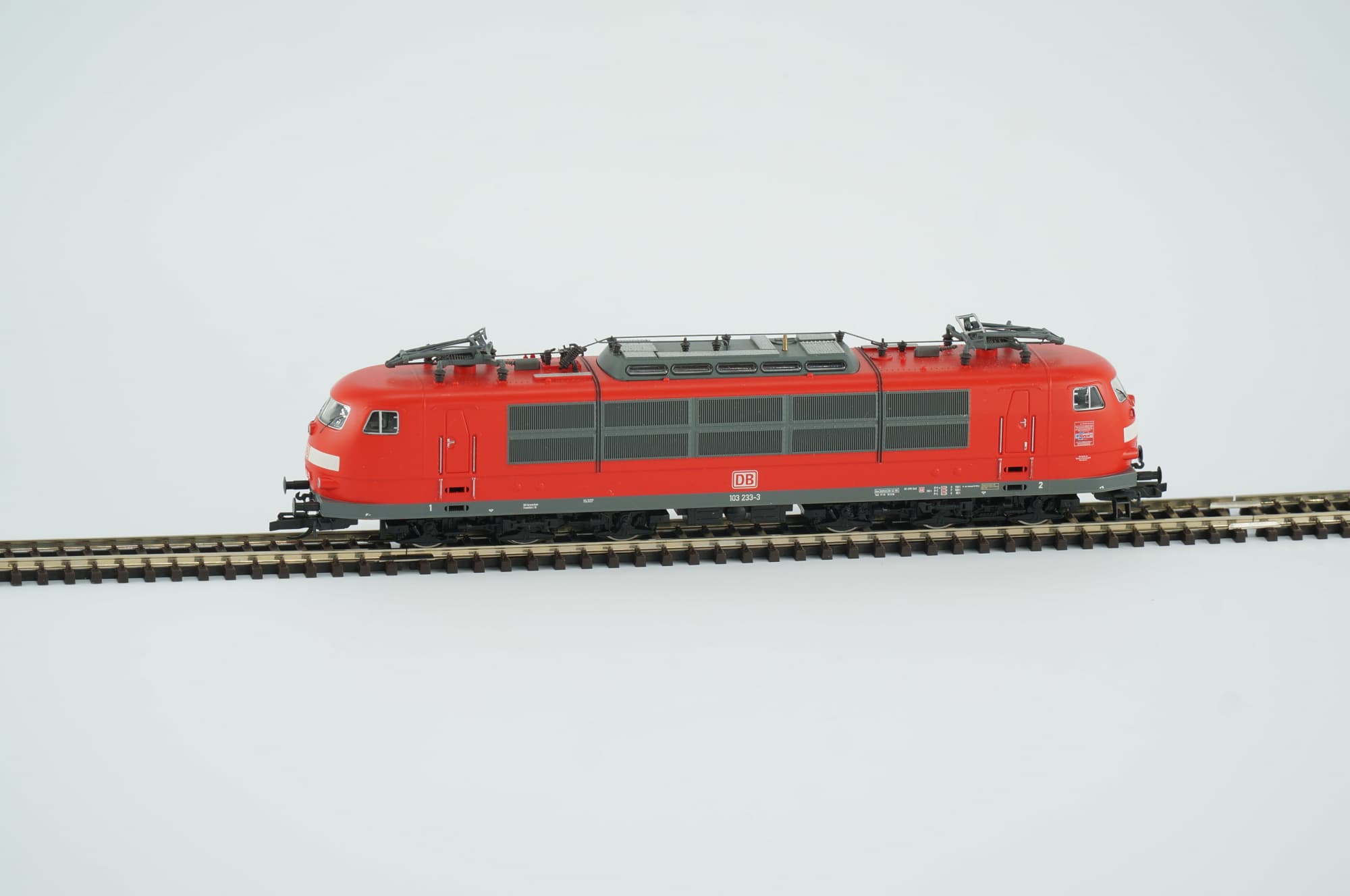 Kuehn TT Digital DB AG BR 103 233-3 Verkehrsrot Epoche V Langer Führerstand