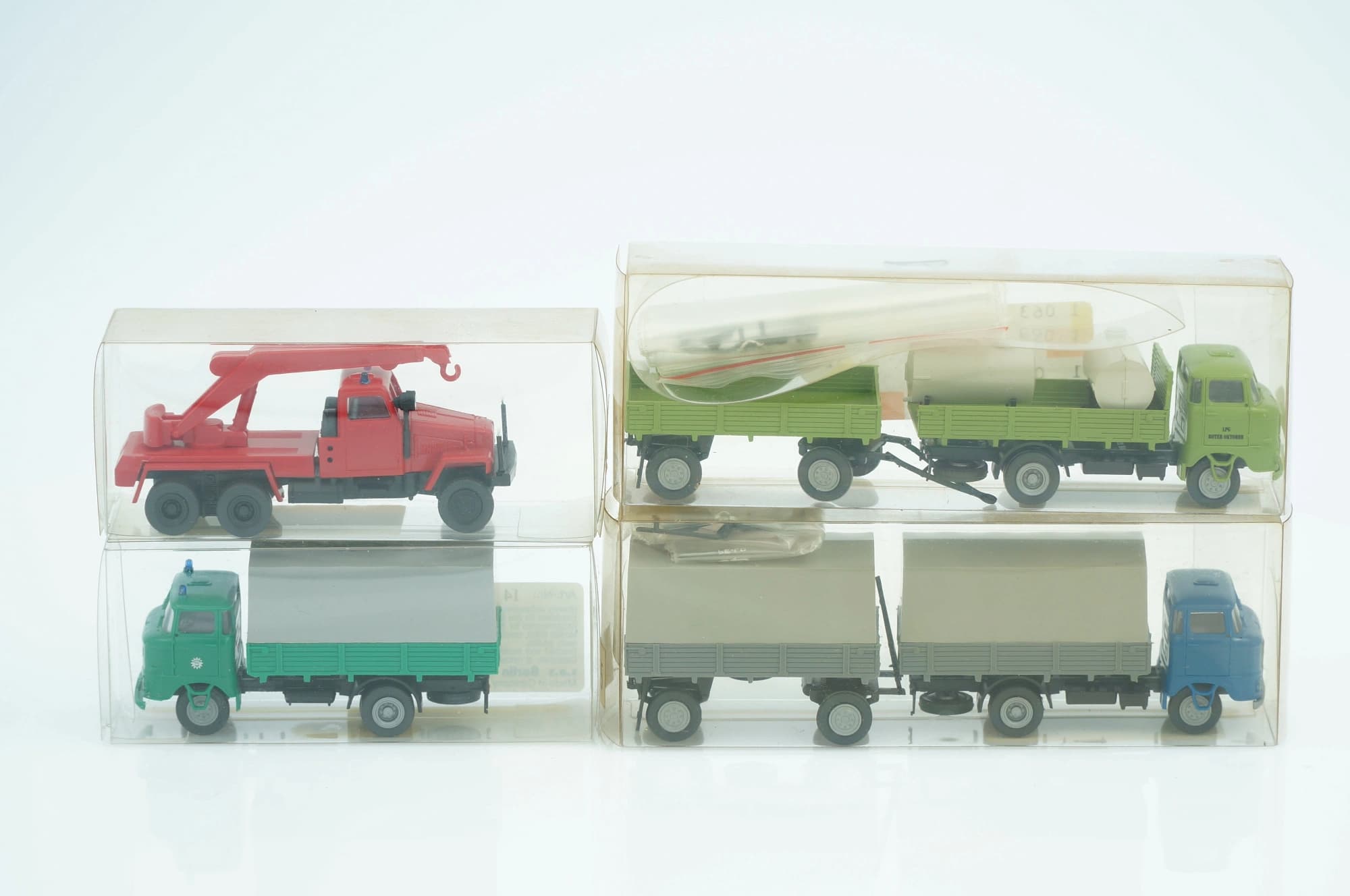 SES s.e.s IFA W50 LKW Pritsche G5 Krankwagen Feuerwerh DDR 1:87