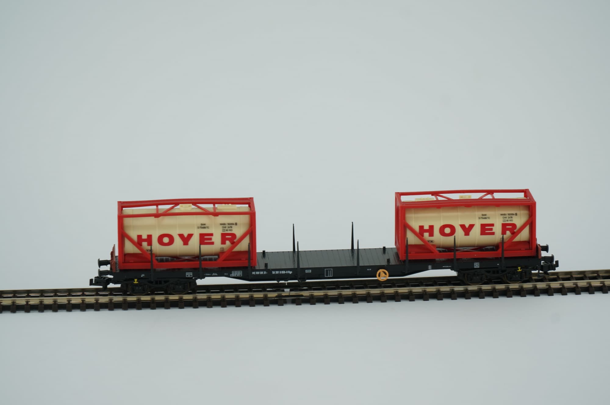 Tillig 15524 TT Containerwagen m. 2 Tankcontainer Hoyer rot Epoche V m. OVP