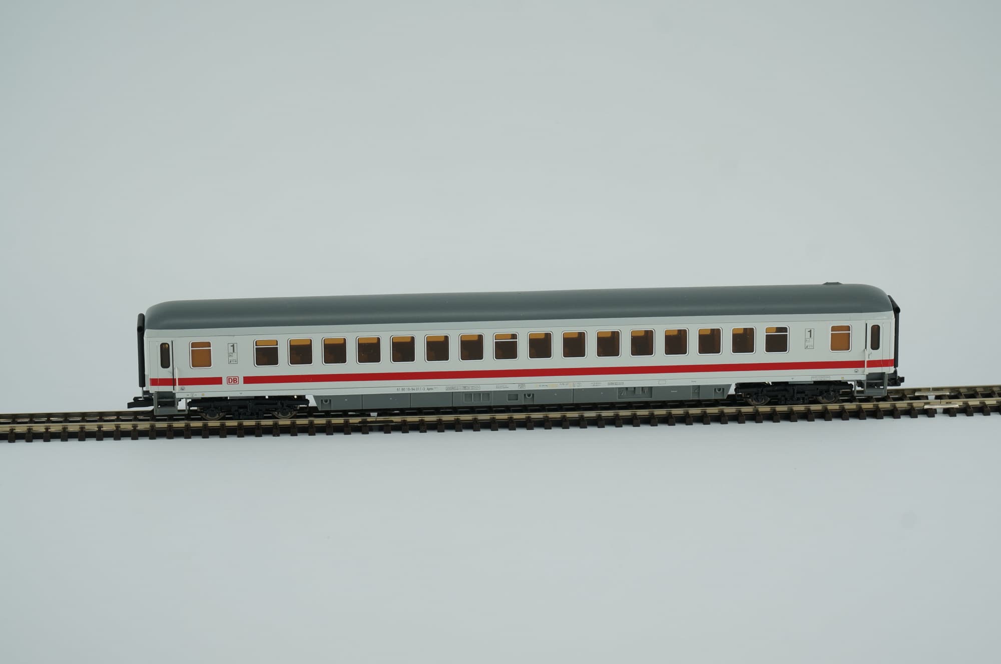 Tillig 16100 TT DB AG IC Großraumwagen 1. Kl. Lichtgrau Orientrot Epoche V
