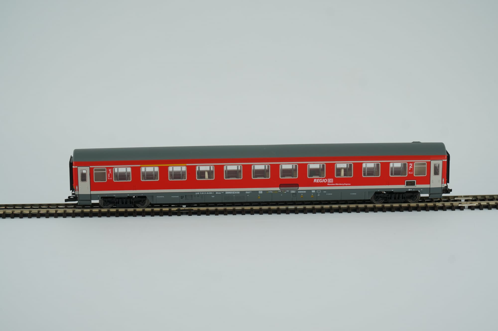 Tillig TT DB AG IC Abteilwagen 2. Kl. Bvmz 185.1 Lichtgrau Orientrot Epoche V