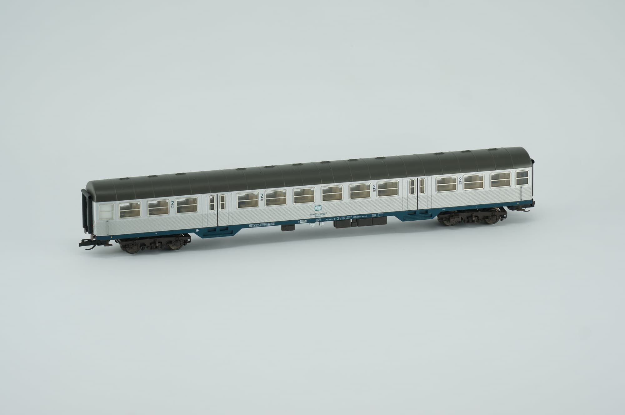 Tillig TT DB Nahverkehrswagen 2. Klasse Silberling IV silber