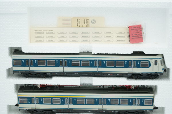 Rroco 43002 Triebwagenset BR 420 421 3-teilig Epoche IV H0 1:87 – Bild 4